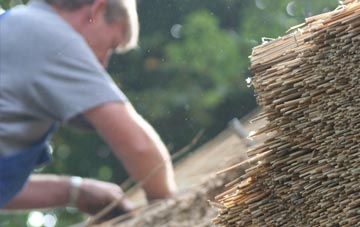 professional Groes Faen thatchers